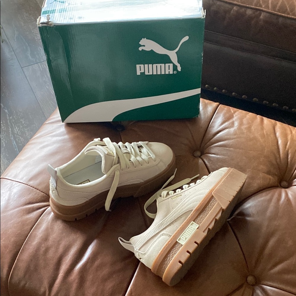Size 7.5 Puma Mayze natural brushed suede oatmeal - Puma team gold